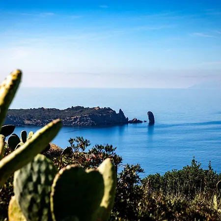 Faro Capel Rosso Giglio Castello