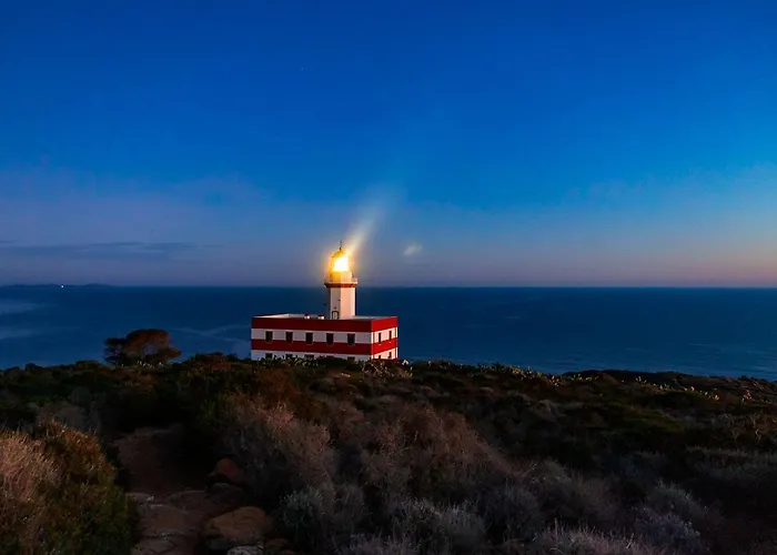 Faro Capel Rosso منتجع